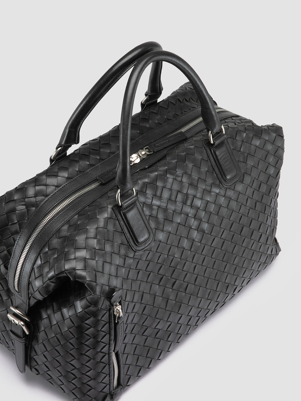 ARMOR 019 - Black Leather Travel Bag - Image 3