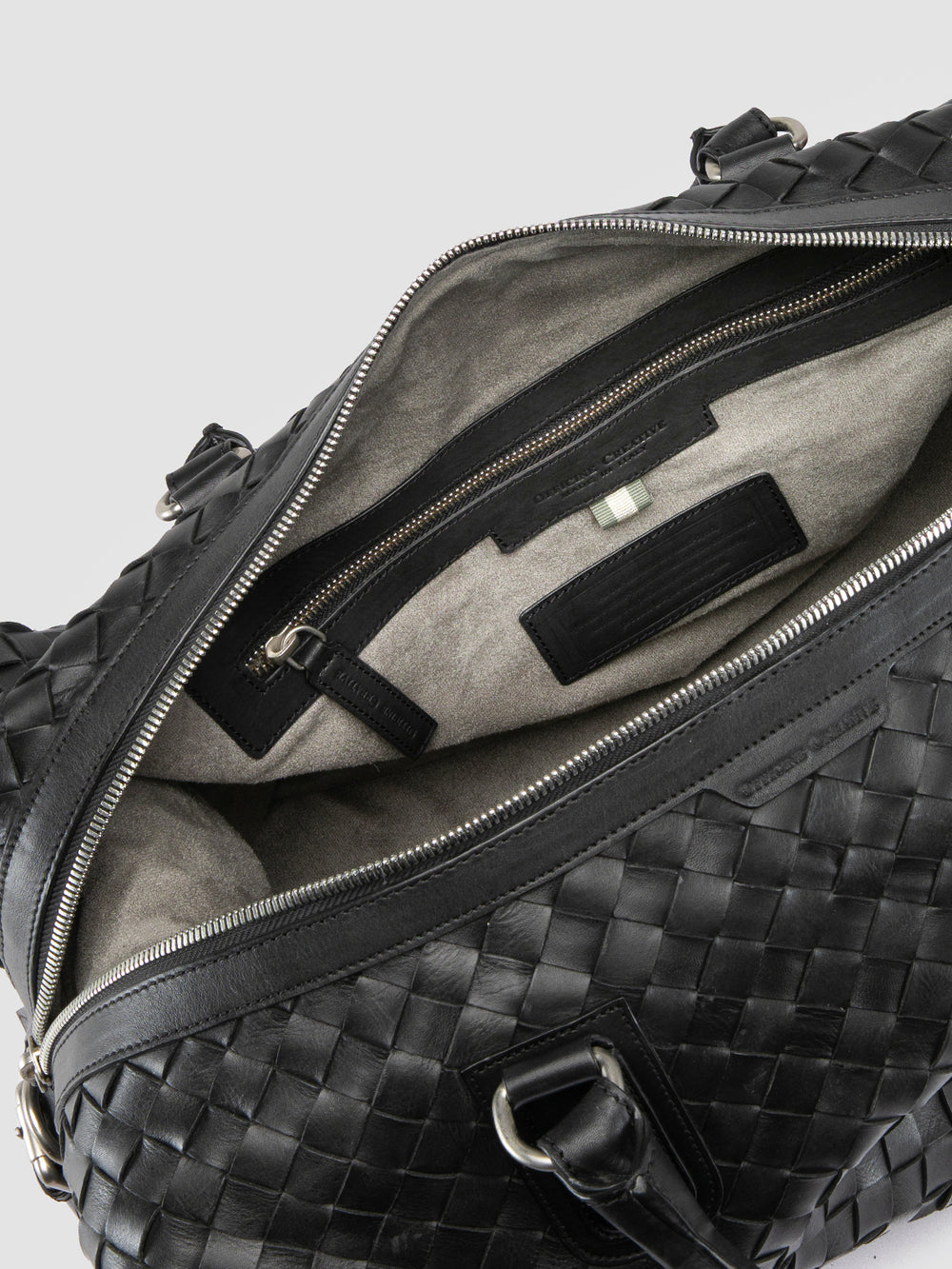 ARMOR 019 - Black Leather Travel Bag - Image 7