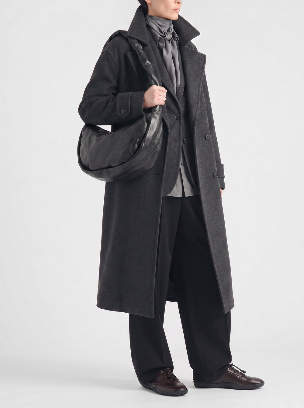 BOLINA 046 - Black Leather Crossbody Bag - Image 2
