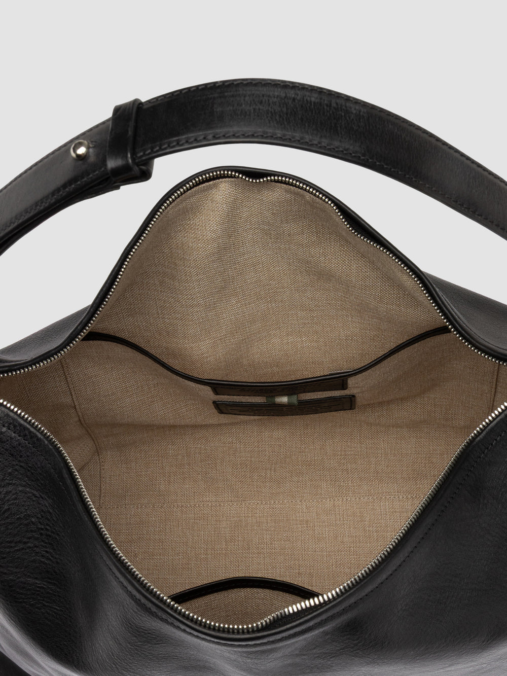 MADERNA 002 - Black Leather Crossbody Bag - Image 6