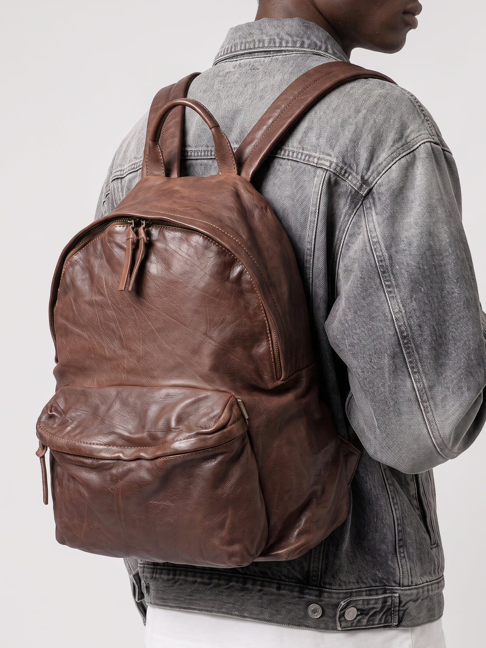OC PACK 004 - Brown Leather Backpack - Image 2