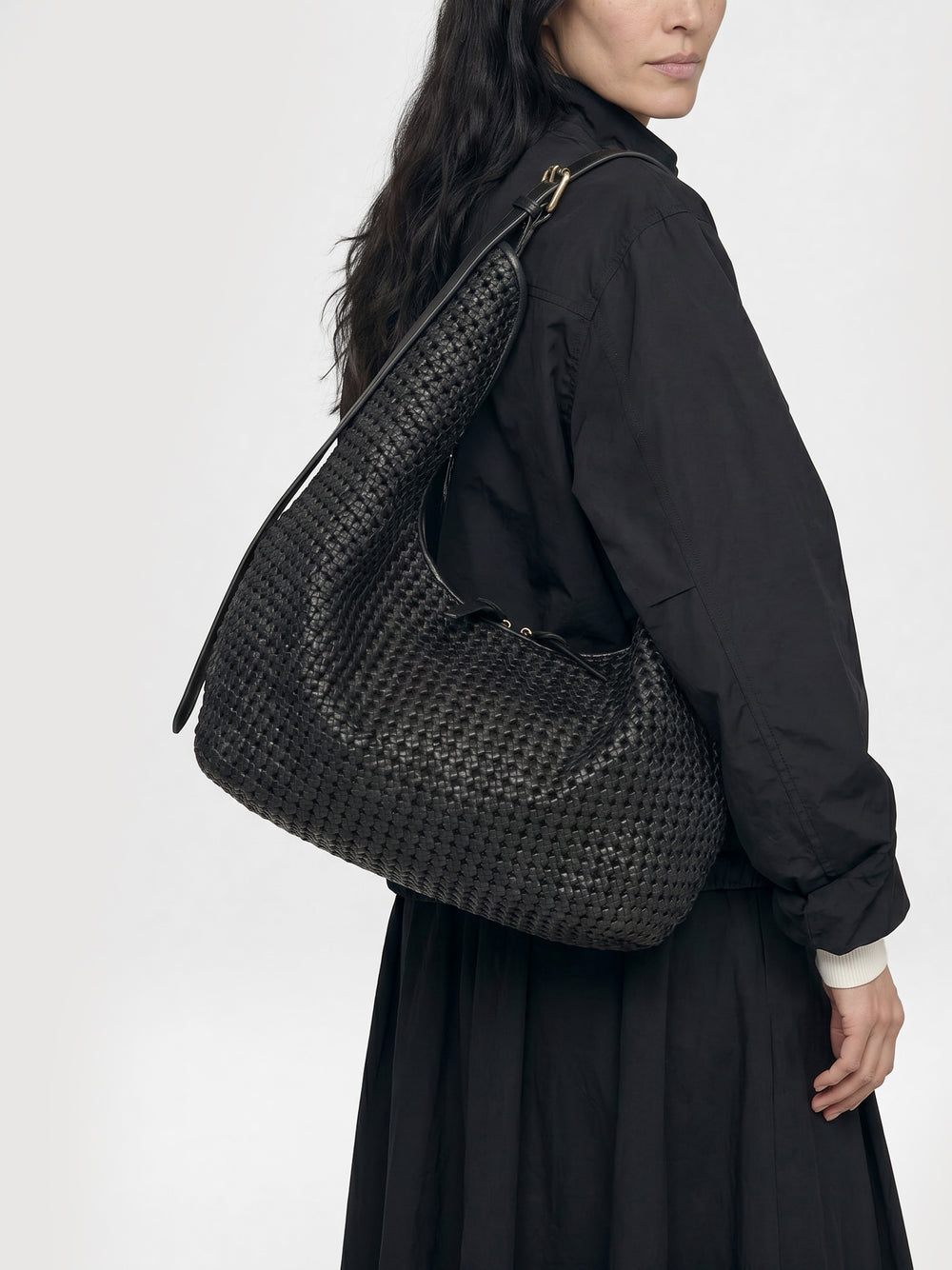 VICKY 002 - Black Leather Shoulder Bag - Image 2