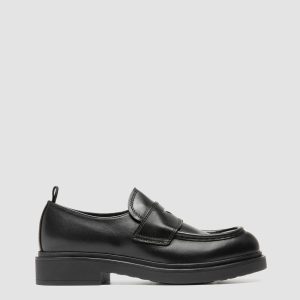 ENGINEER 101 - Black Leather Loafers