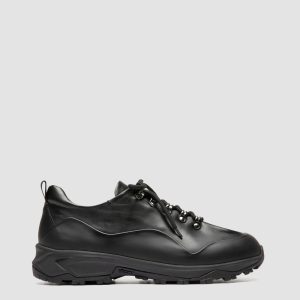 ITINERE 001 - Black Leather Low Top Sneakers