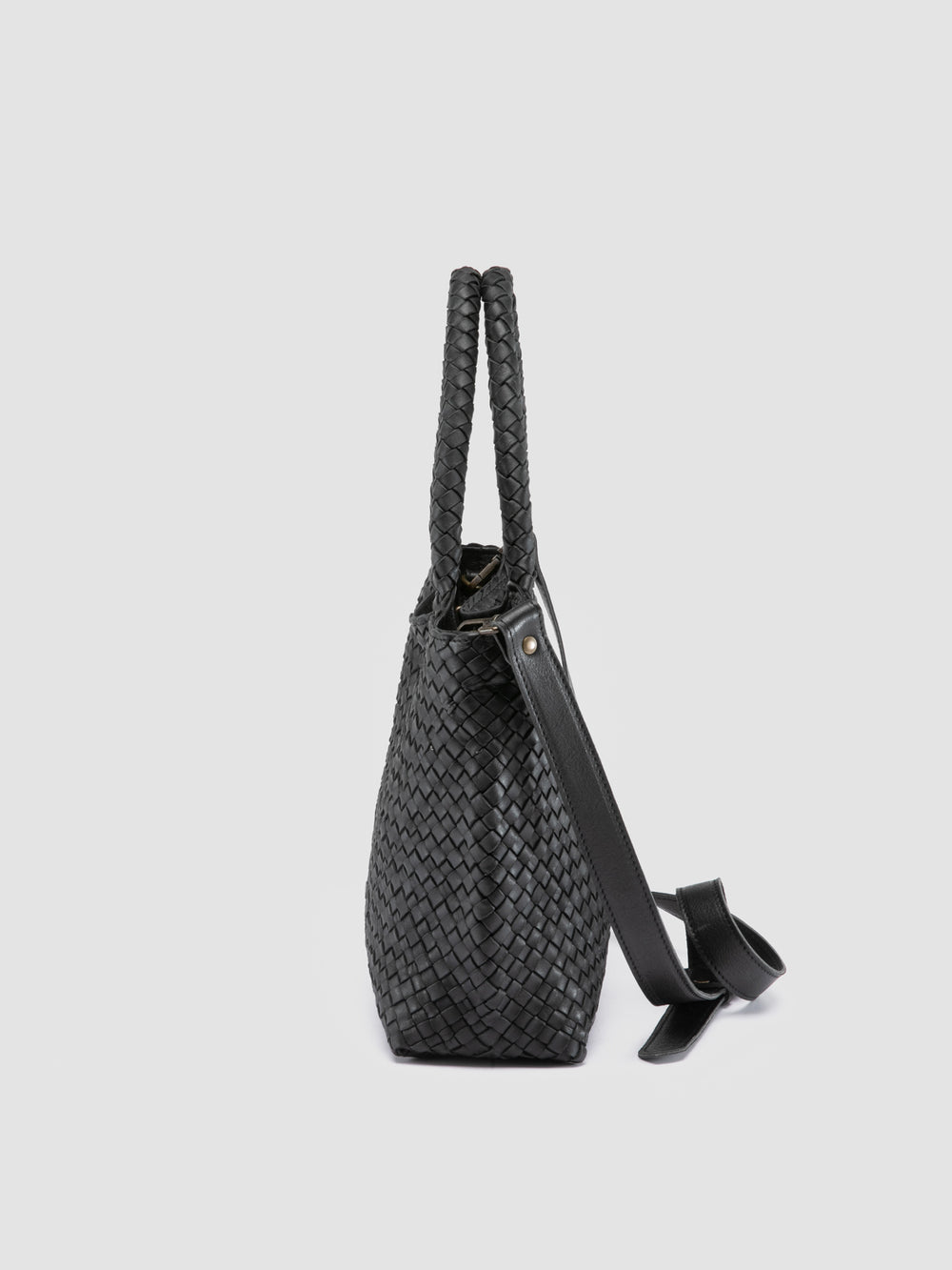 RAQUEL 001 - Black Leather Shoulder Bag - Image 6