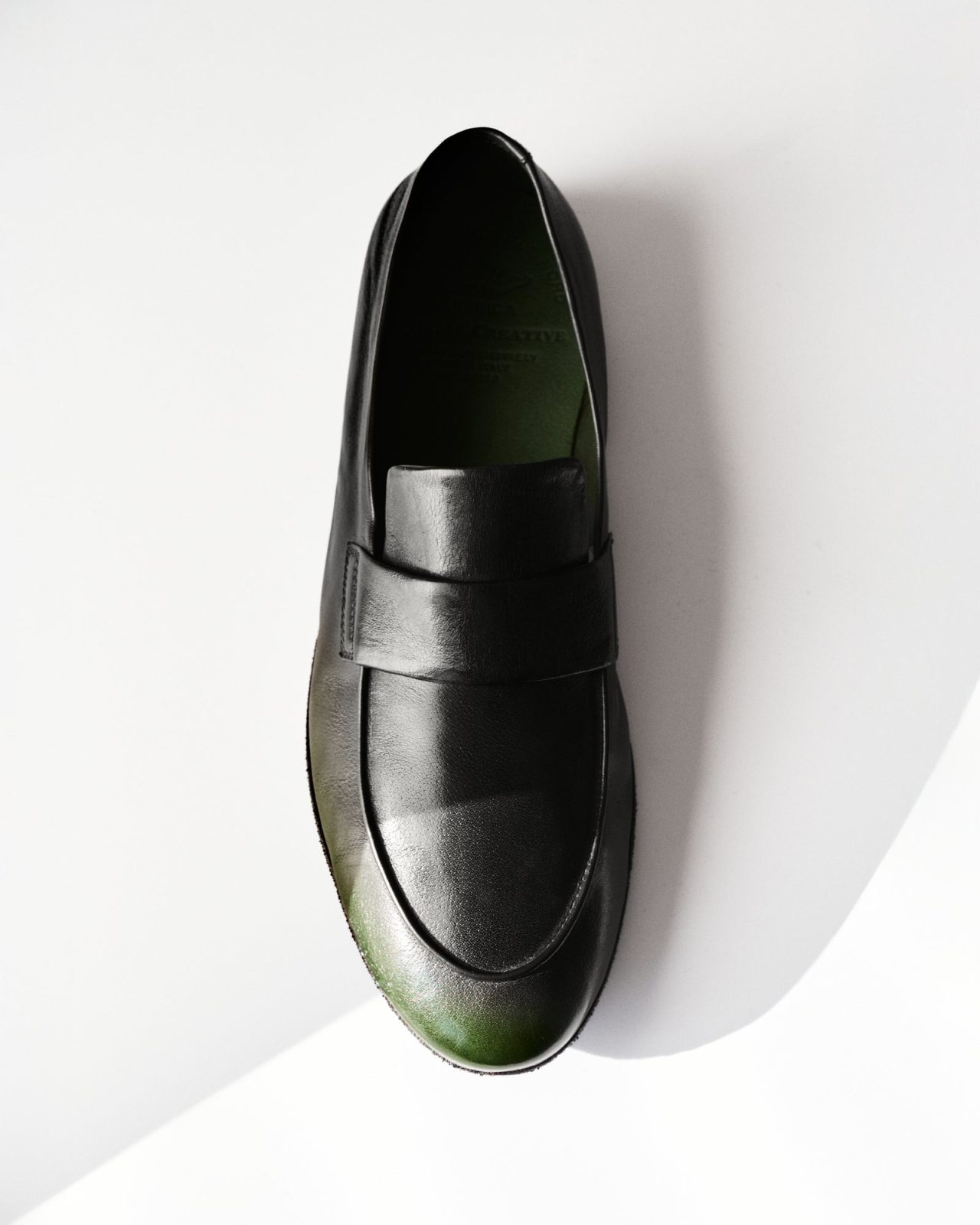 OFFICINE CREATIVE - Women's black leather loafers and handbag