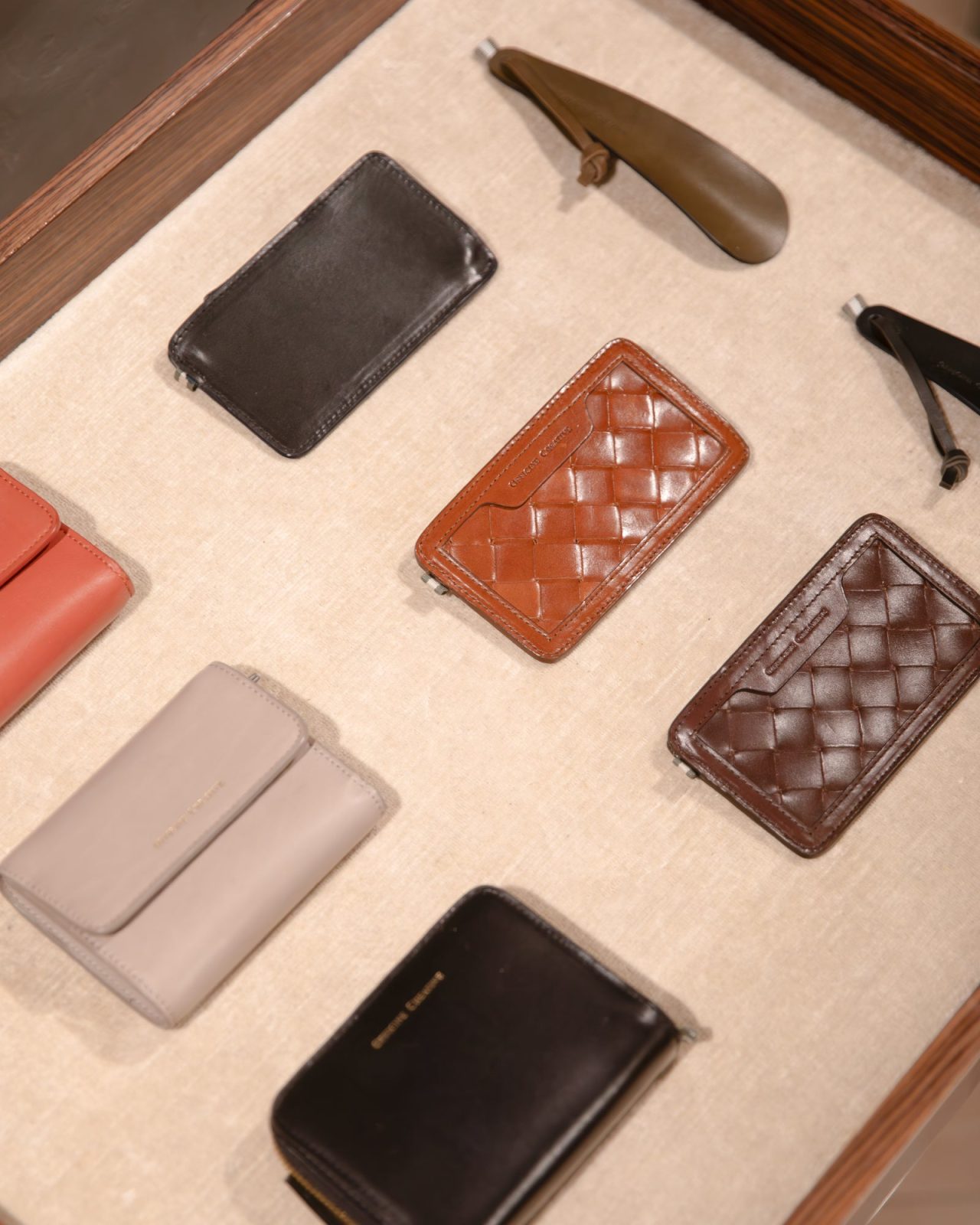 Officine Creative: Calzature e accessori artigianali